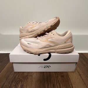 Brooks Womens Adrenaline pink/ beige Running Shoes Sneakers Sz 9
